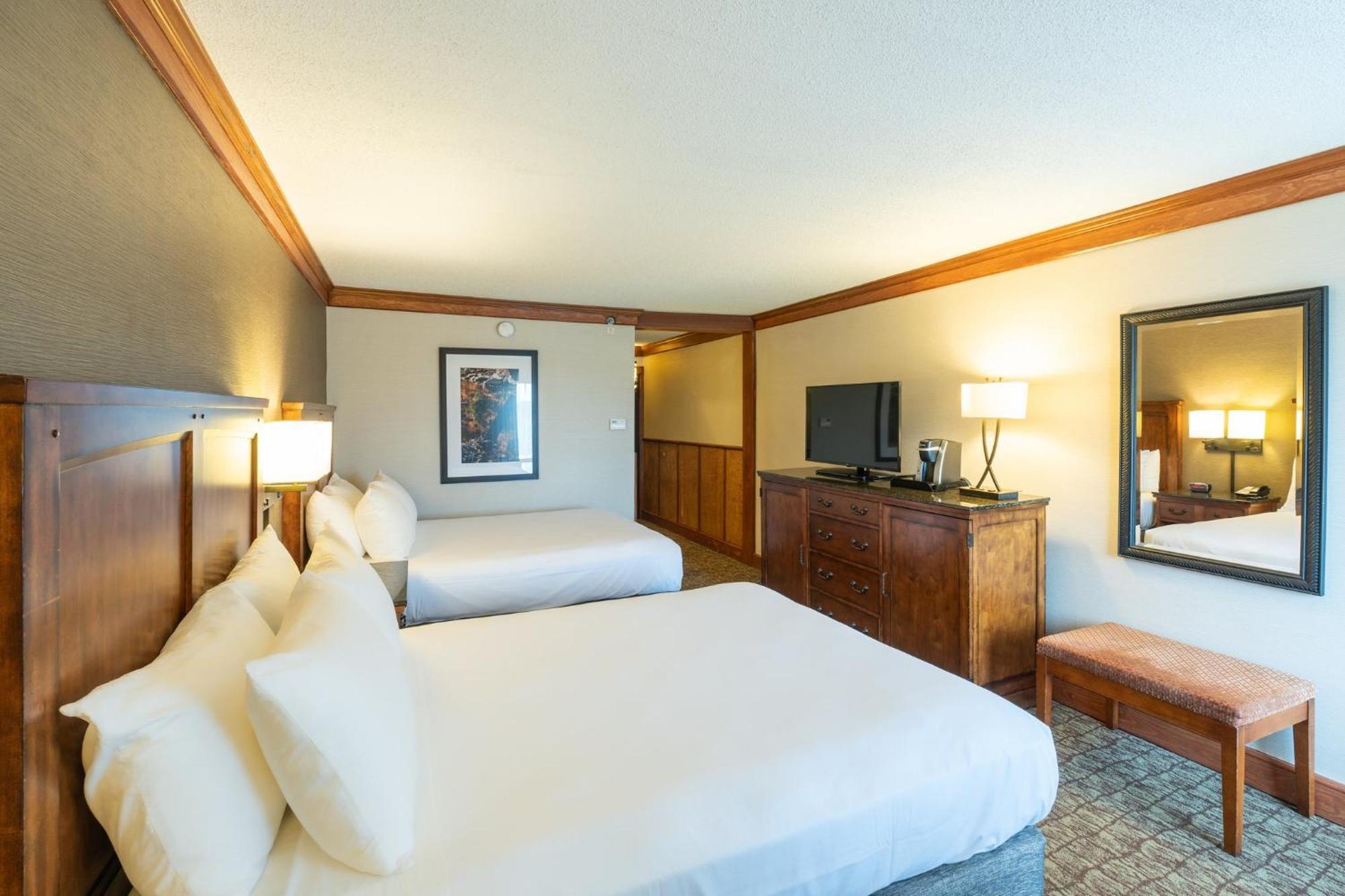 Crowne Plaza Lake Placid By Ihg Extérieur photo