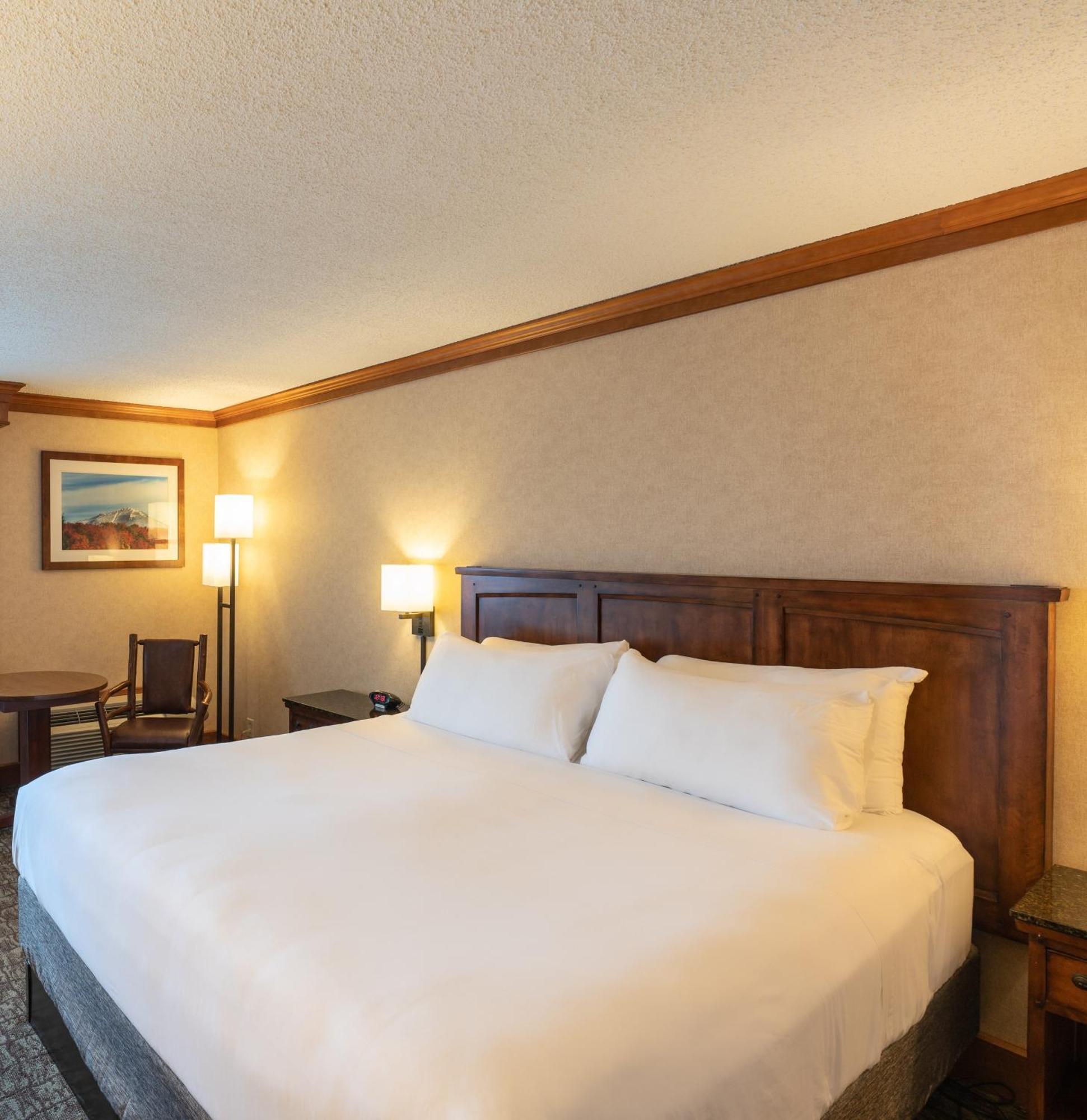 Crowne Plaza Lake Placid By Ihg Extérieur photo